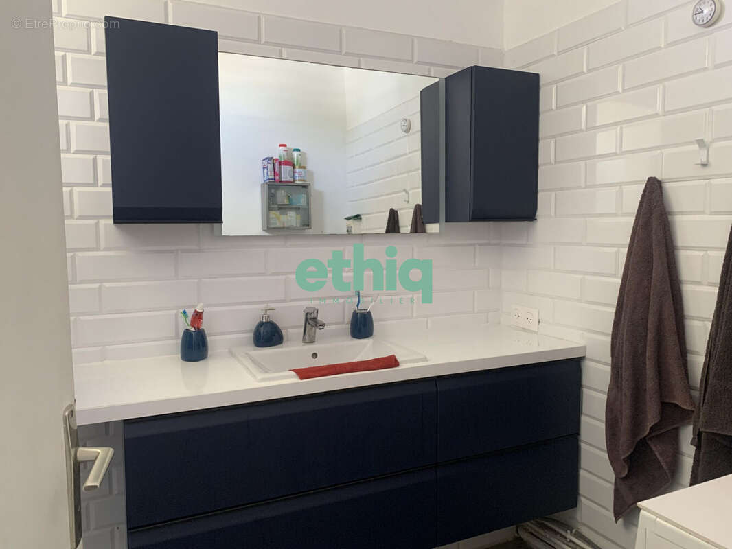 Maison à PETIT-BOURG