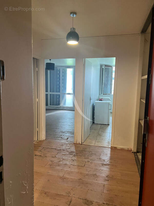 Appartement à AUBERVILLIERS