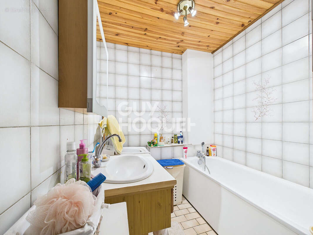Appartement à SAINT-PIERRE-LES-ELBEUF