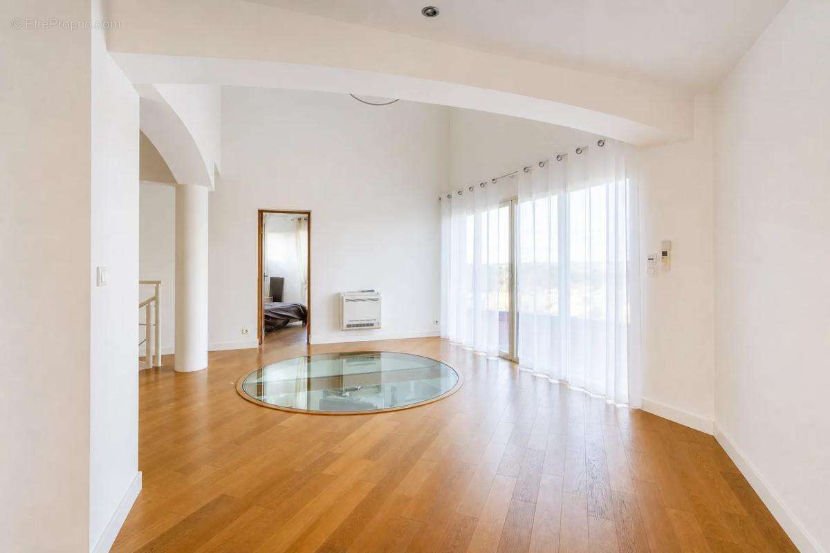 Maison de 9 pièces de 320 m² à 10min d'Albi - photo 6