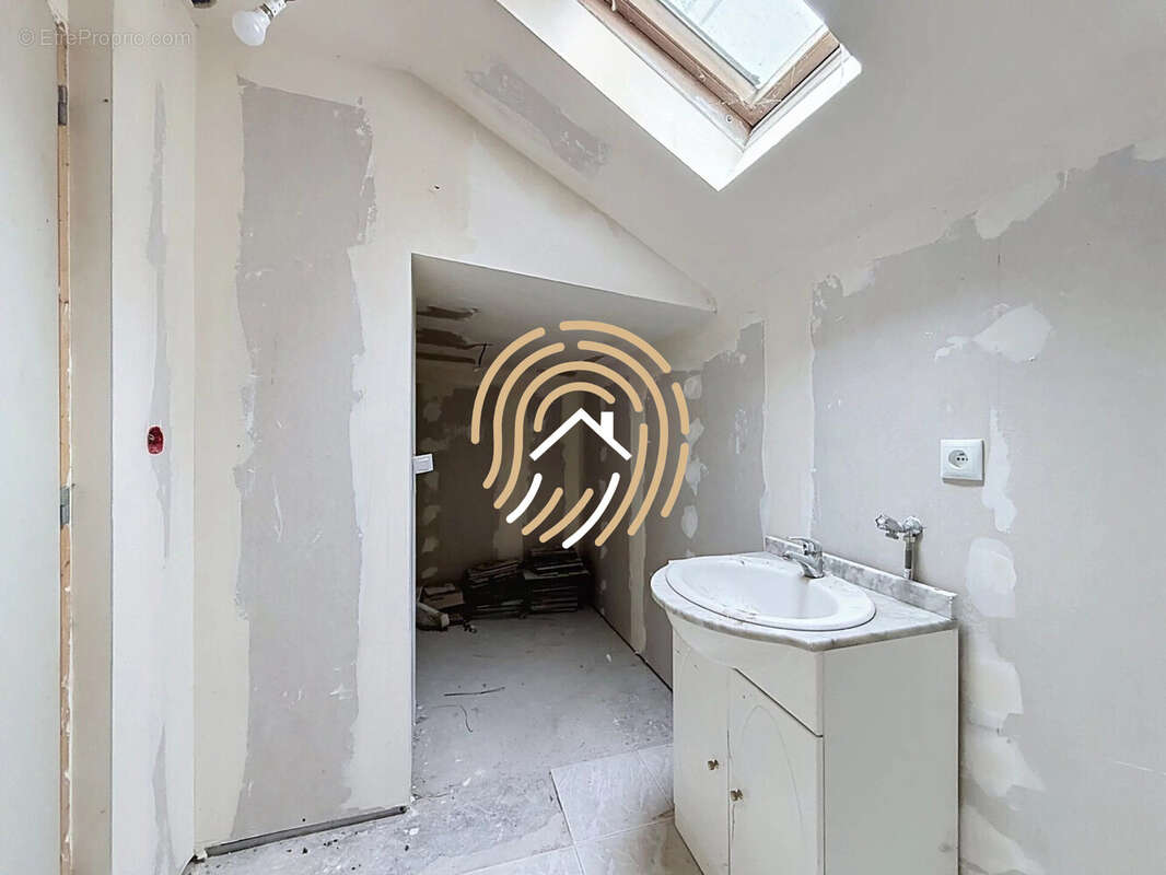 Maison 56 m² à Raimbeaucourt  - photo 9