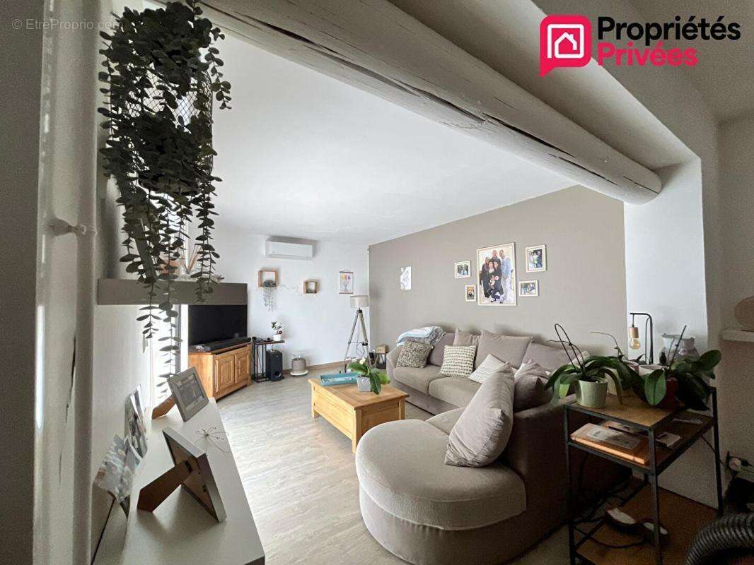 A 15 min d'Uzès et Nîmes, Maison familiale de plain-pied 6 pièce(s) 4 chambres 113.16 m2 - photo 9