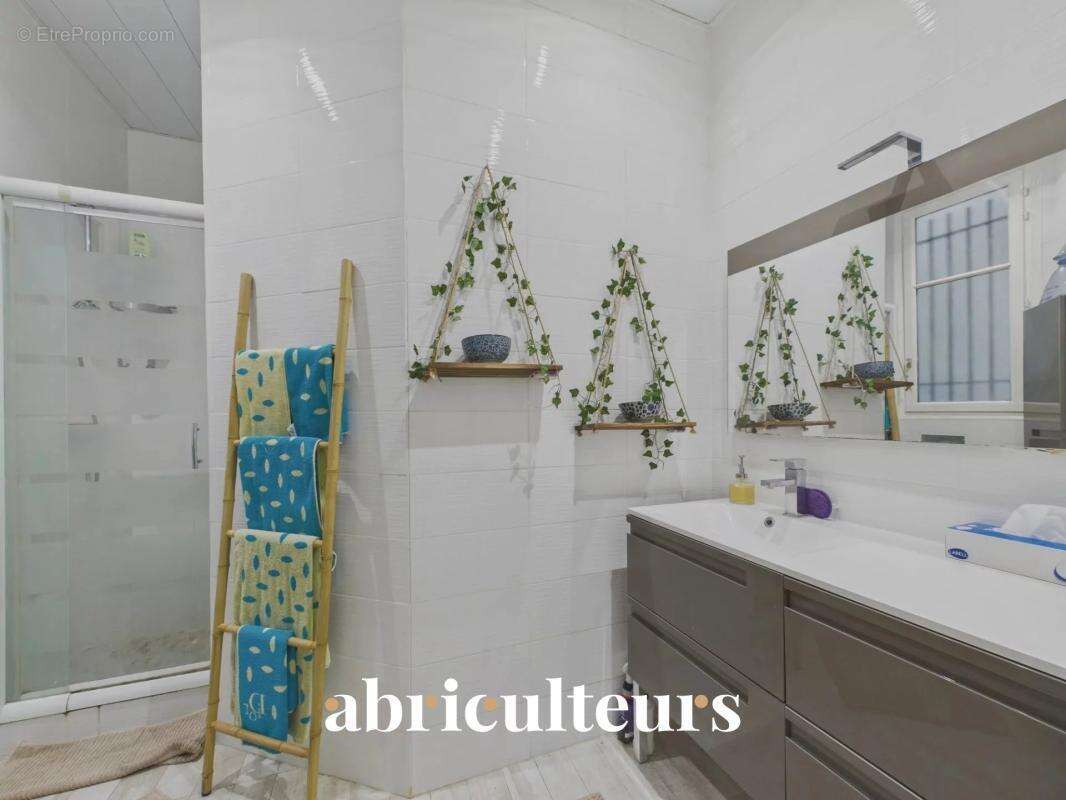 Appartement à PARIS-6E
