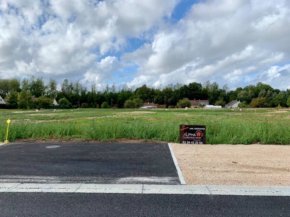 Terrain à BEAUGENCY