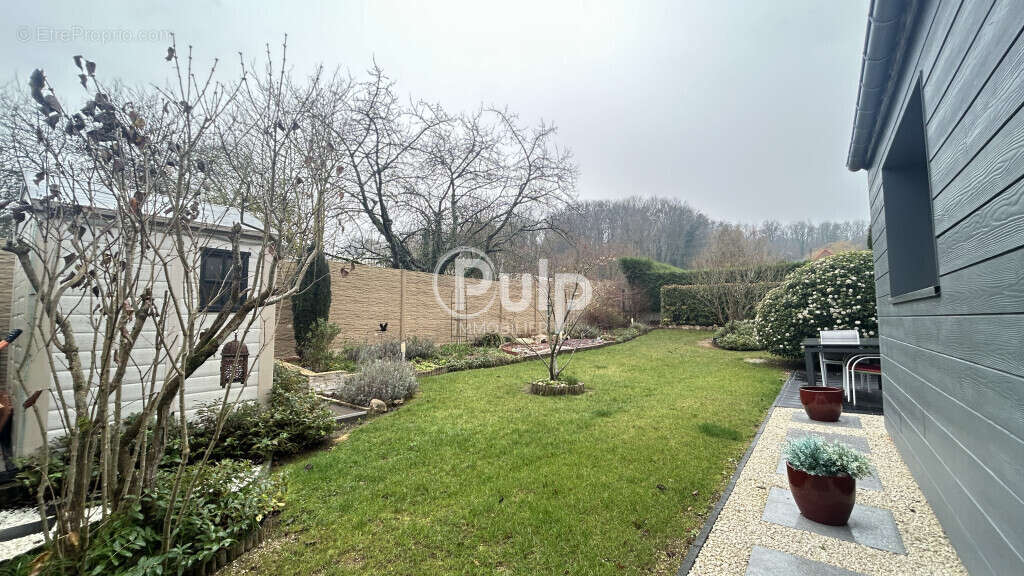 Maison à AIX-NOULETTE