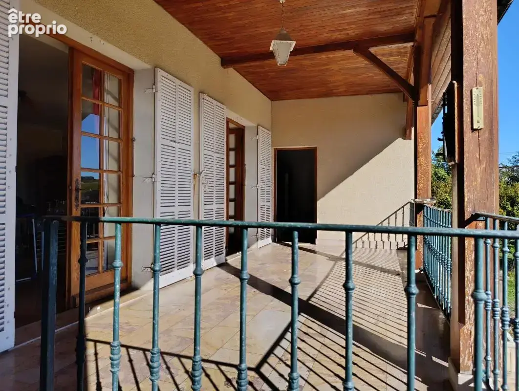 Maison en pierre crépis - 160 m² habitable- 1600 m² de terrain - 3 chambres - studio - double garage - sous-sol - caves - photo 3