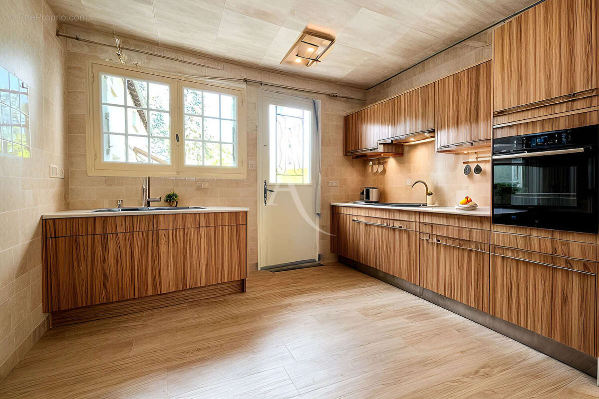 Maison à FAVEROLLES-SUR-CHER