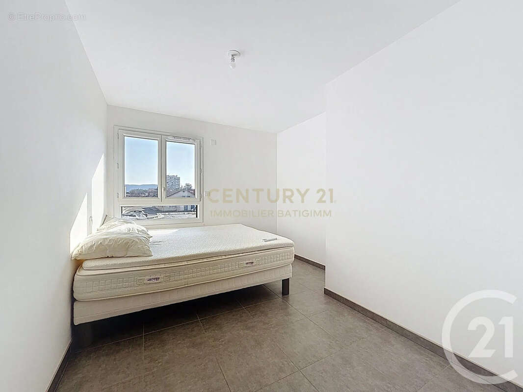 Appartement à BOURGOIN-JALLIEU