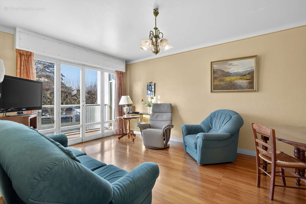 Appartement à AIX-LES-BAINS