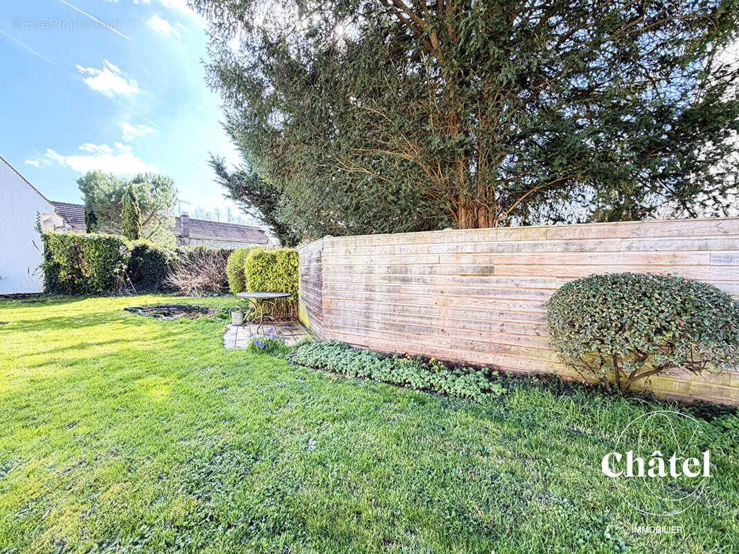 Maison à MONT-L'EVEQUE