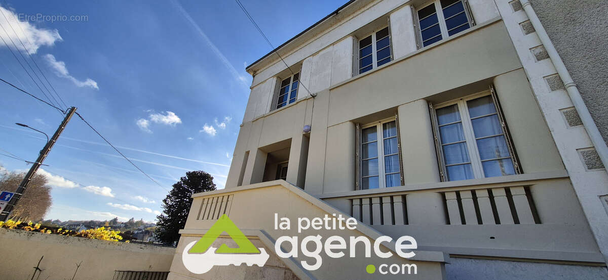 Maison à MONTLUCON