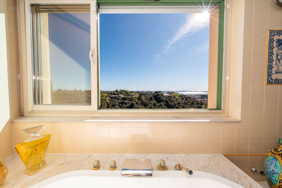 Maison à CAGNES-SUR-MER