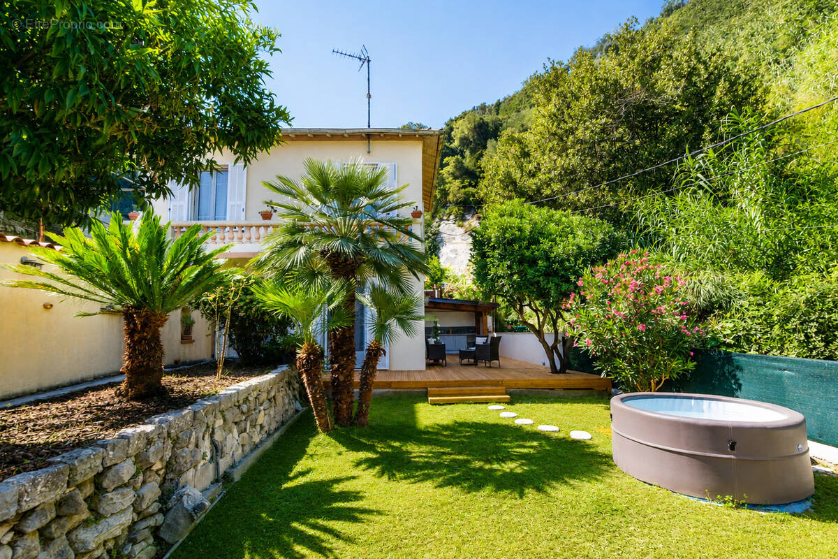 Maison à MENTON