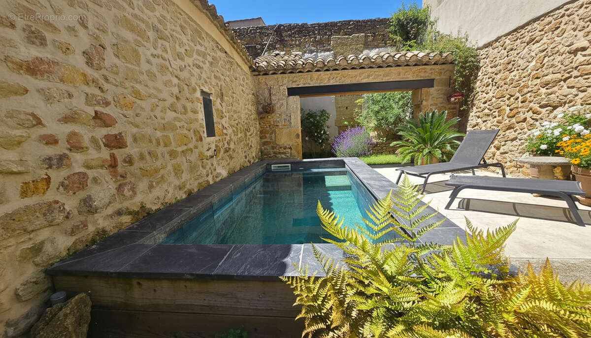 Maison à GRANS