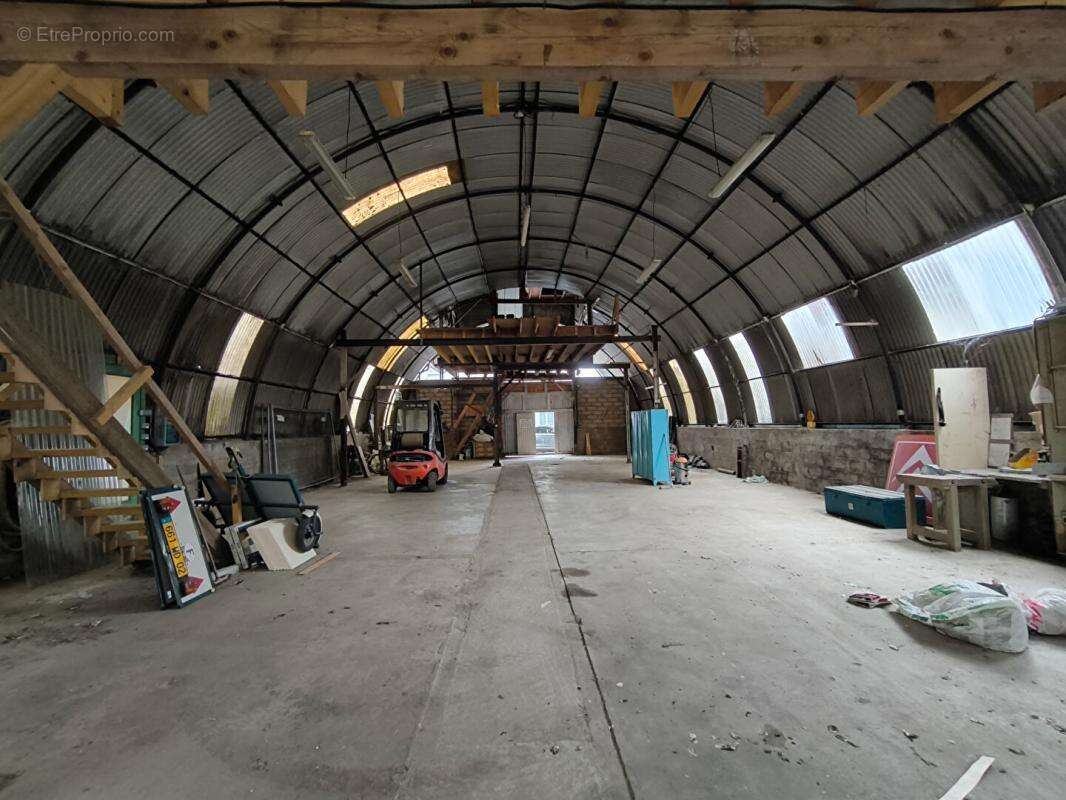 Commerce à ROMENY-SUR-MARNE