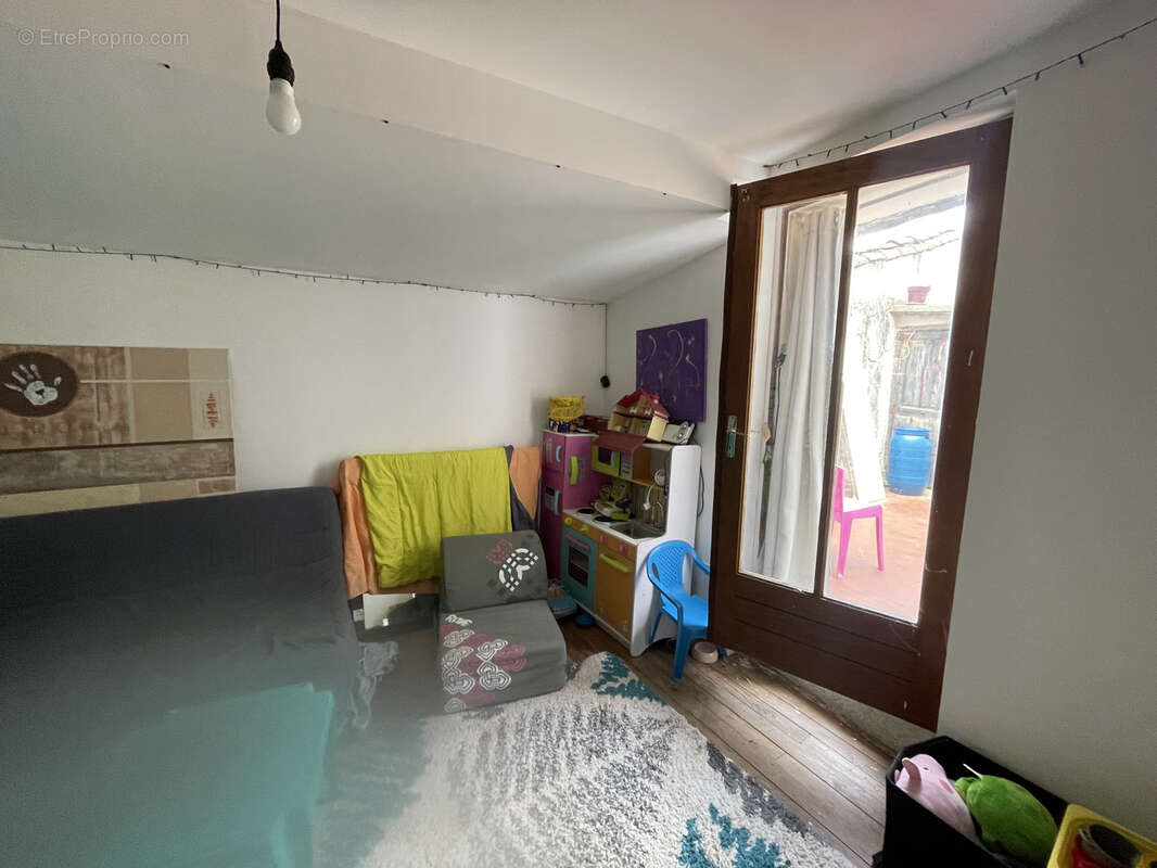 Appartement à SAINT-BAUZILLE-DE-LA-SYLVE