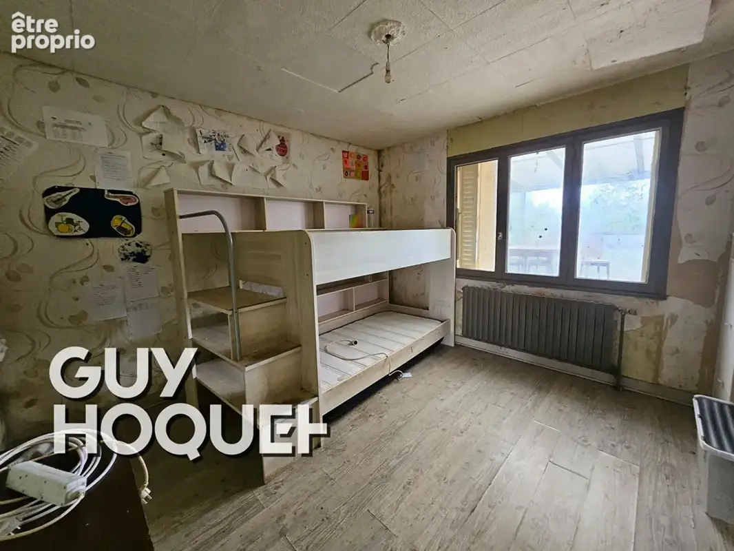 **SAINT-VALLIER ? Maison familiale sur terrain arboré de 2 091 m²** - photo 4