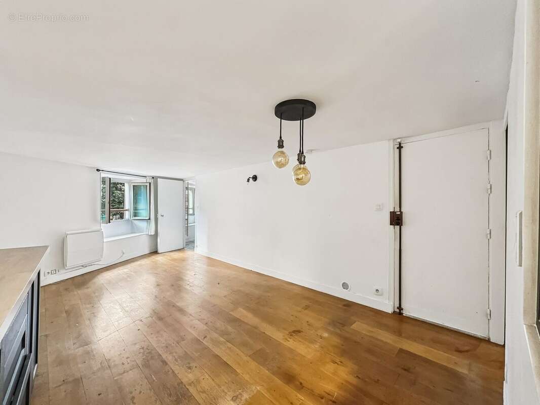 Appartement à PARIS-9E