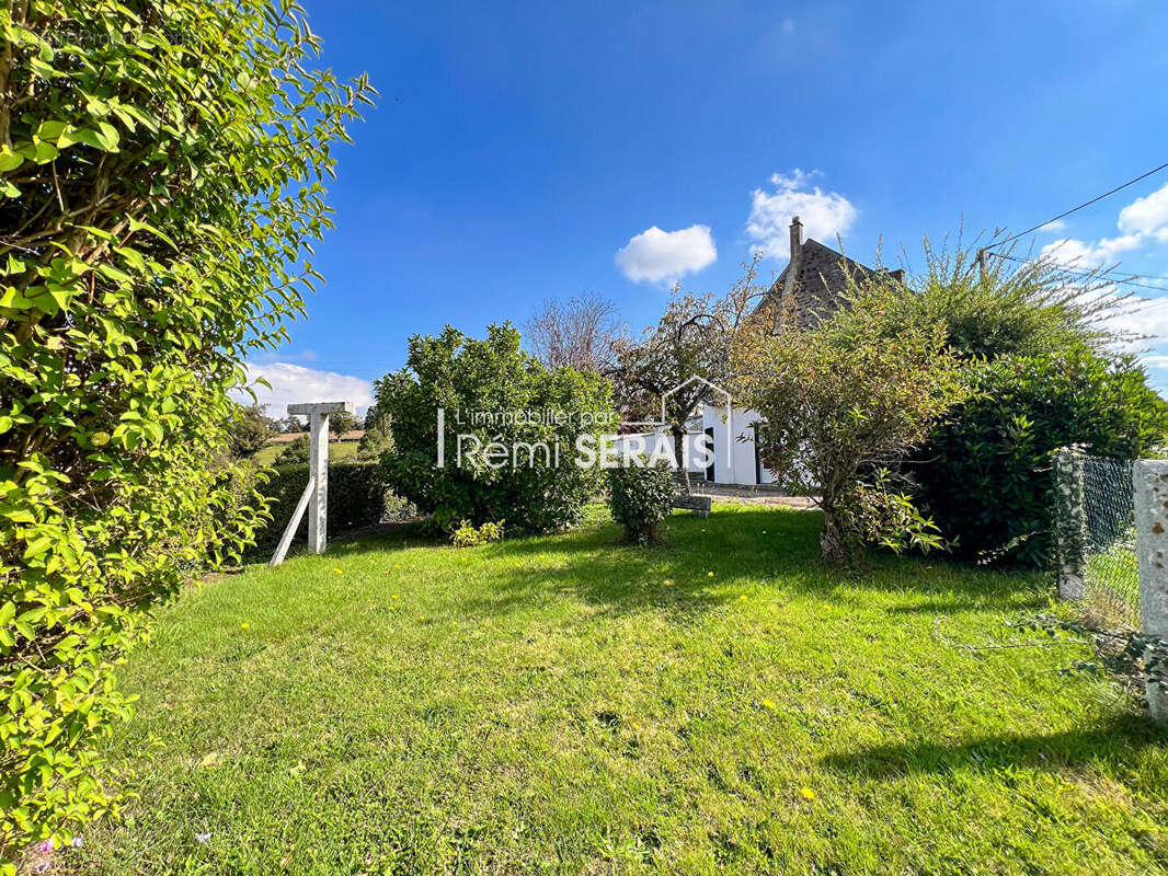 Maison à CERISY-BELLE-ETOILE