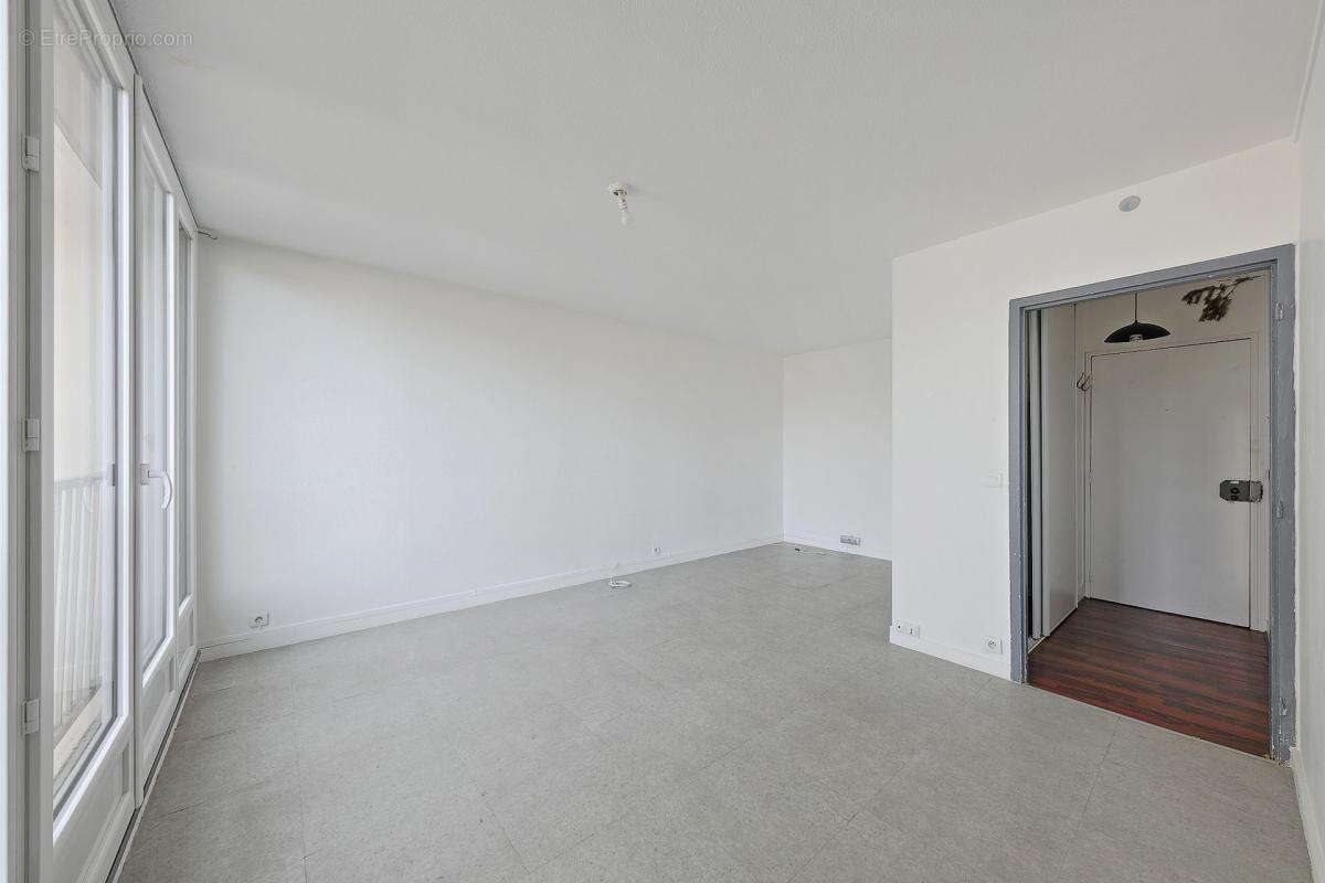 Appartement à LE PLESSIS-TREVISE