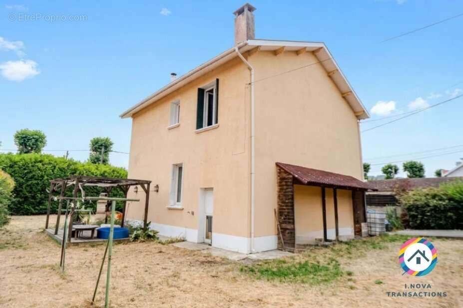 PAMIERS- 4 chambres, garage, dépendances et jardin - photo 14