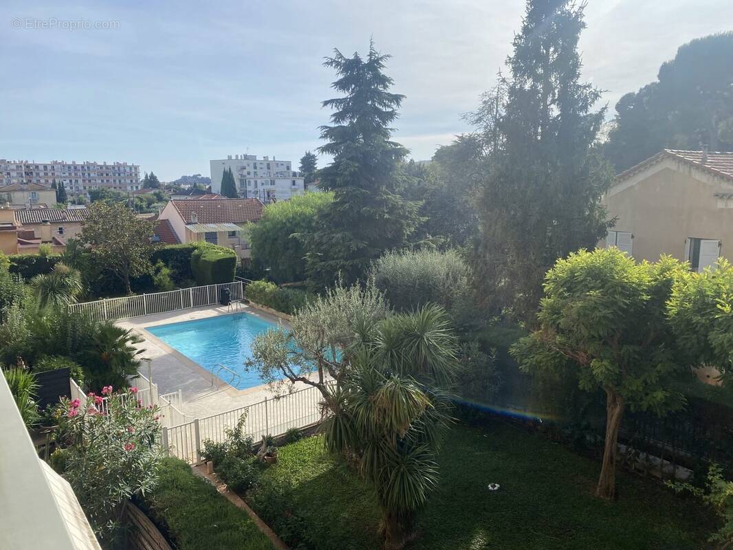 Appartement à LE CANNET