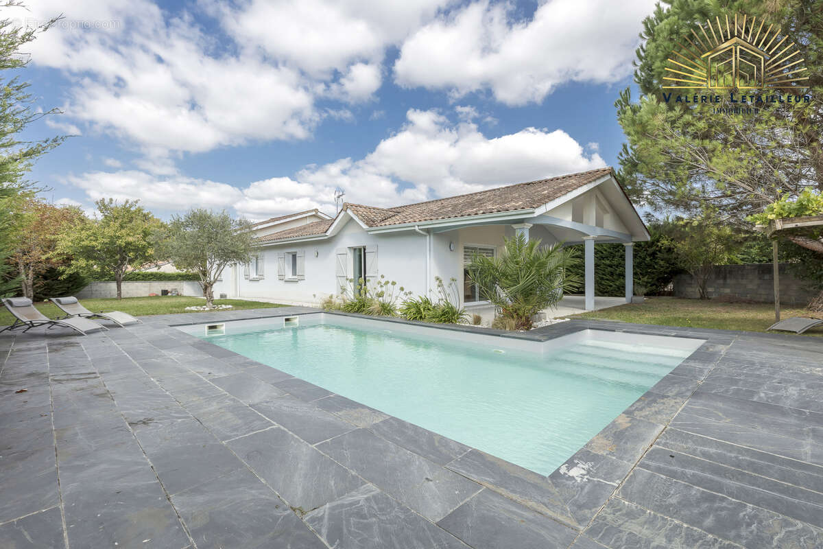 Maison à SAINT-LOUBES