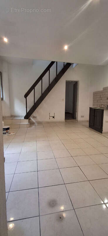 MONTFRIN Maison avec cour - photo 11