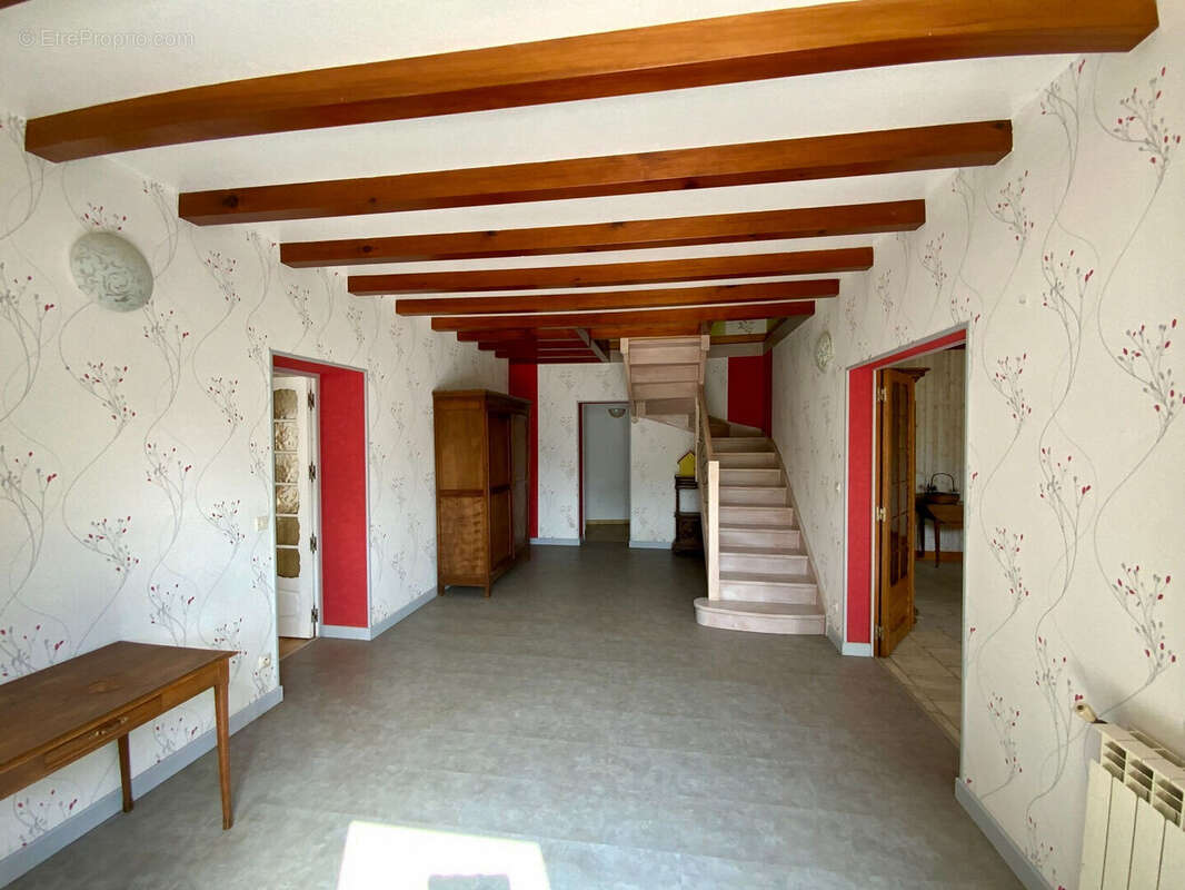 Maison à JARNAC-CHAMPAGNE