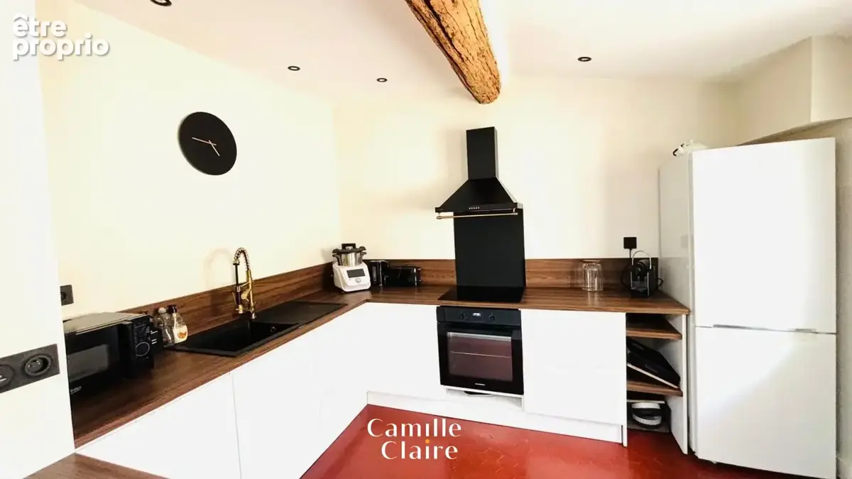 Dernier étage en plein cœur d'Aix EN PROVENCE : Appartement  T2/ T3 de 55 m2 rénové  Idéal location saisonniè - photo 10