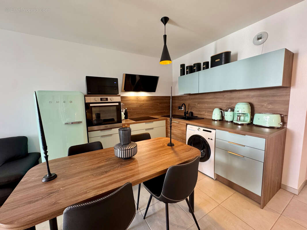 Appartement à SIX-FOURS-LES-PLAGES