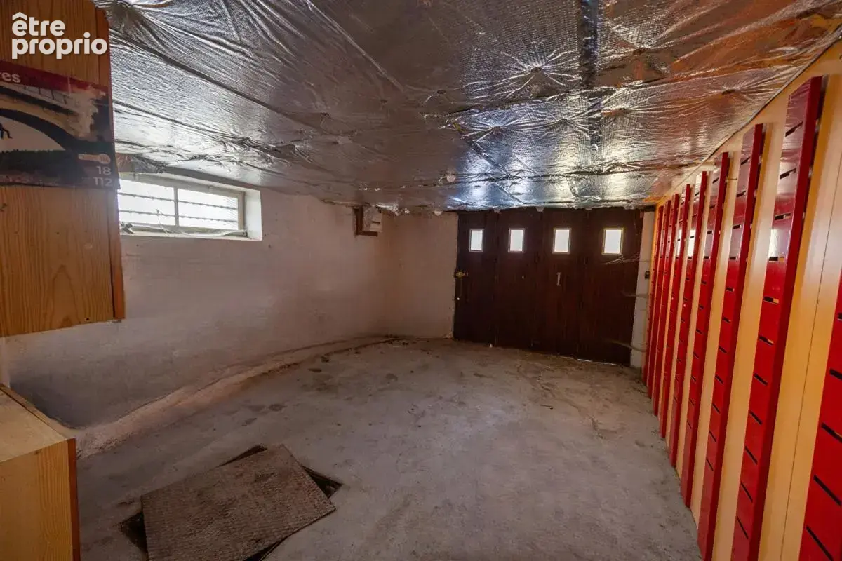 Maison de village fonctionnelle avec deux grands garages - photo 11