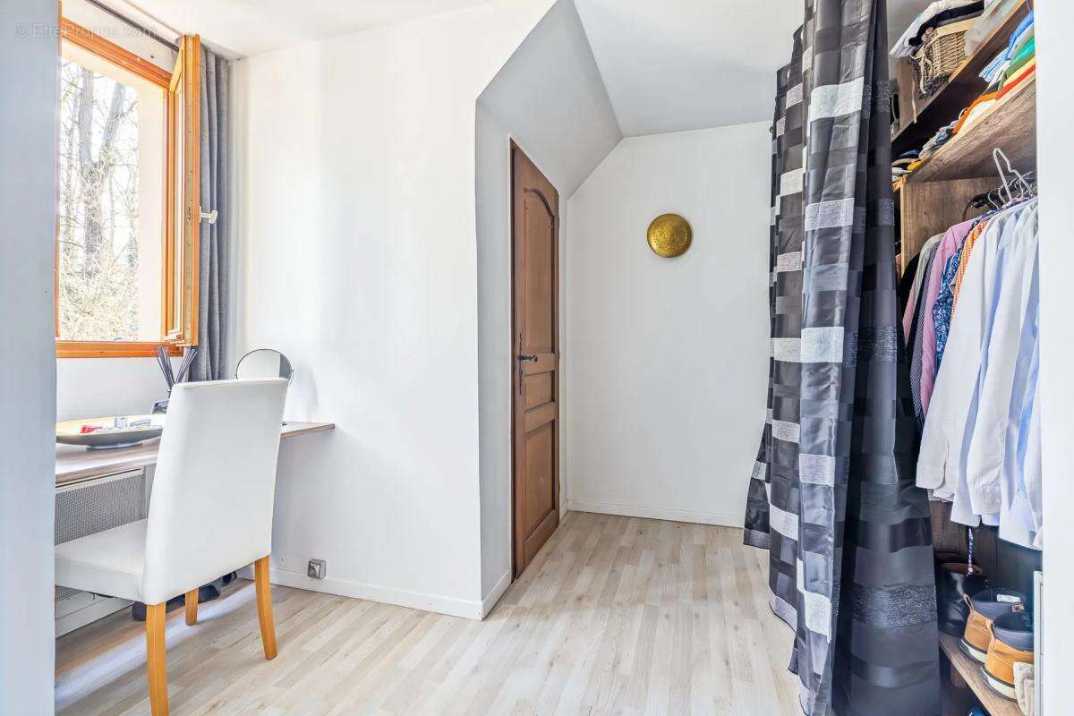 Maison à SAINT-FARGEAU-PONTHIERRY