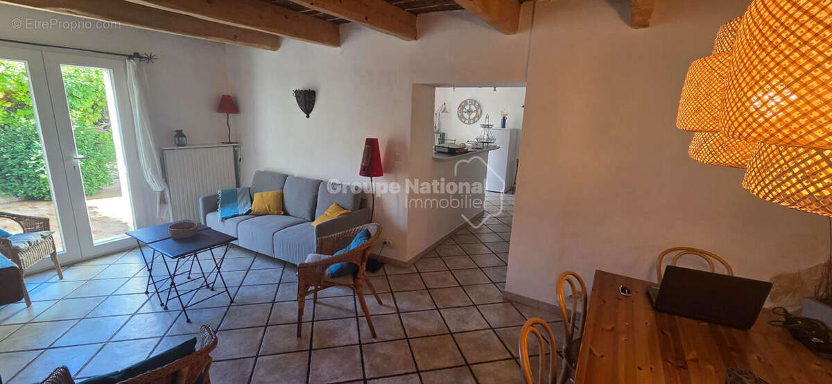 COUP DE COEUR AU ROVE pour cette jolie maison de ville de type 3/4 de 110 m² avec terrasse !!! - photo 3