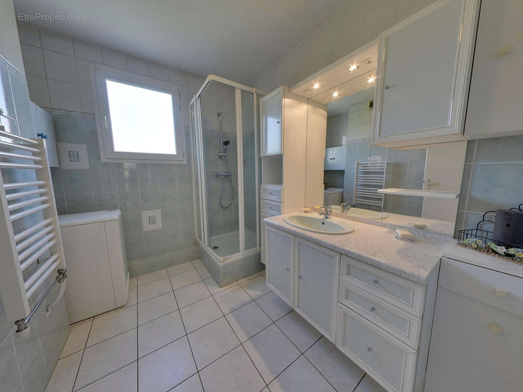 Appartement à ECHIROLLES
