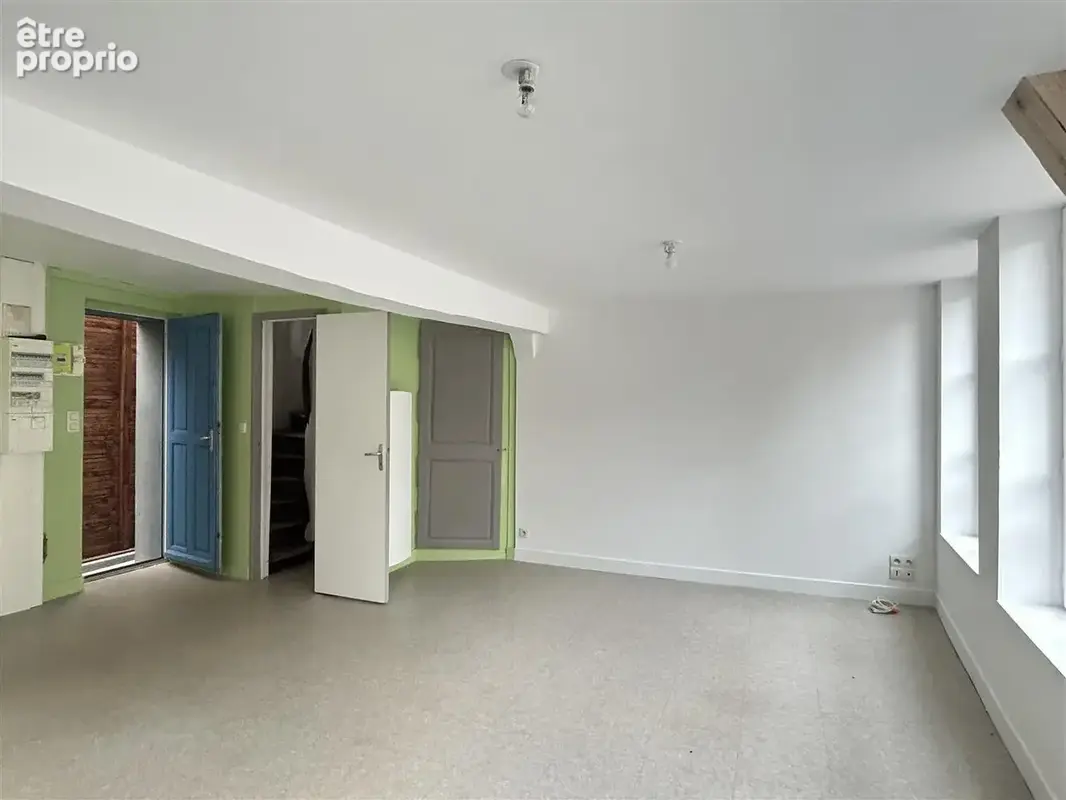 Un Ensemble immobilier comprenant : - Au rez-de-chaussée : un local commercial, réserve, chambre froide, réser - photo 11