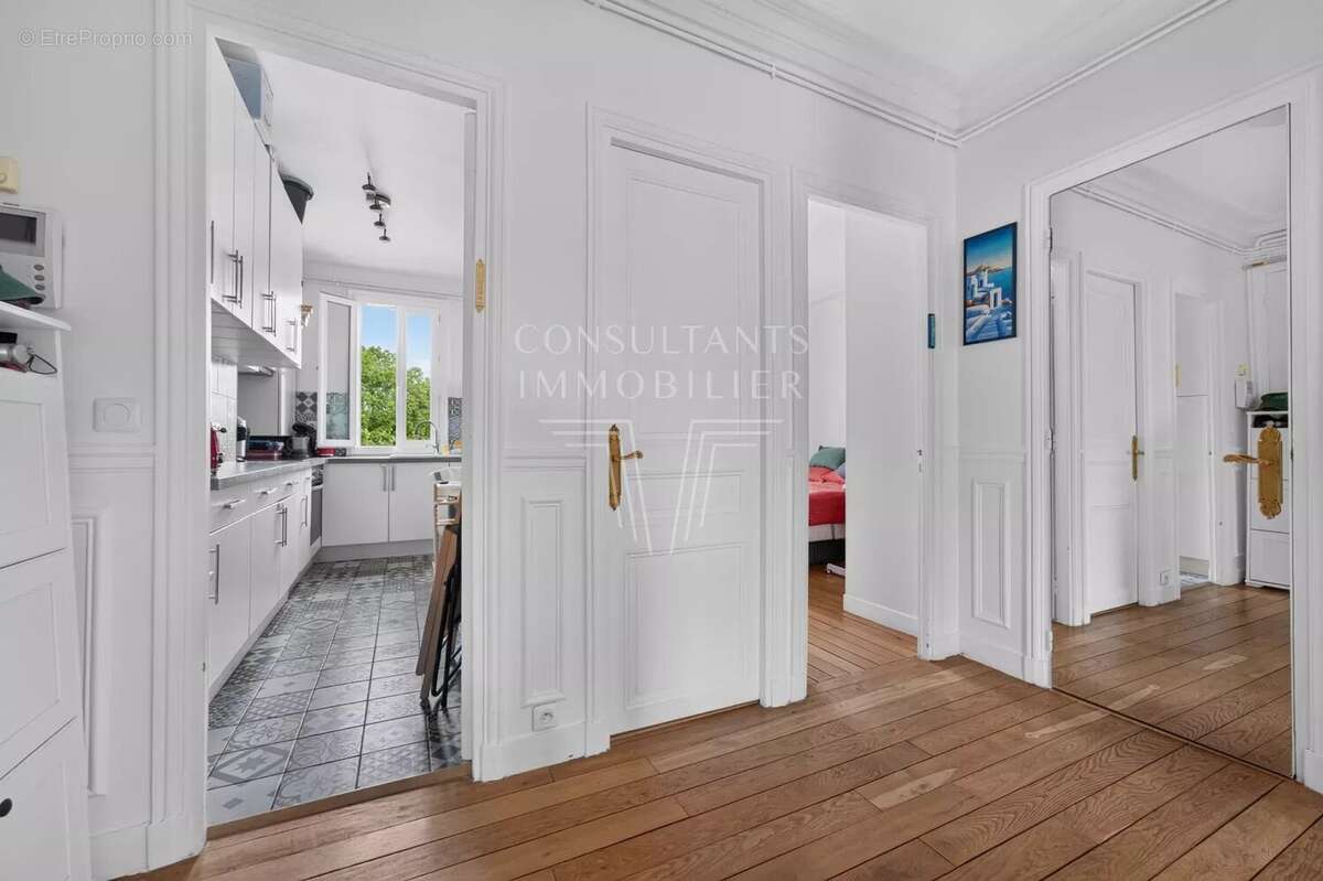 Appartement à LEVALLOIS-PERRET