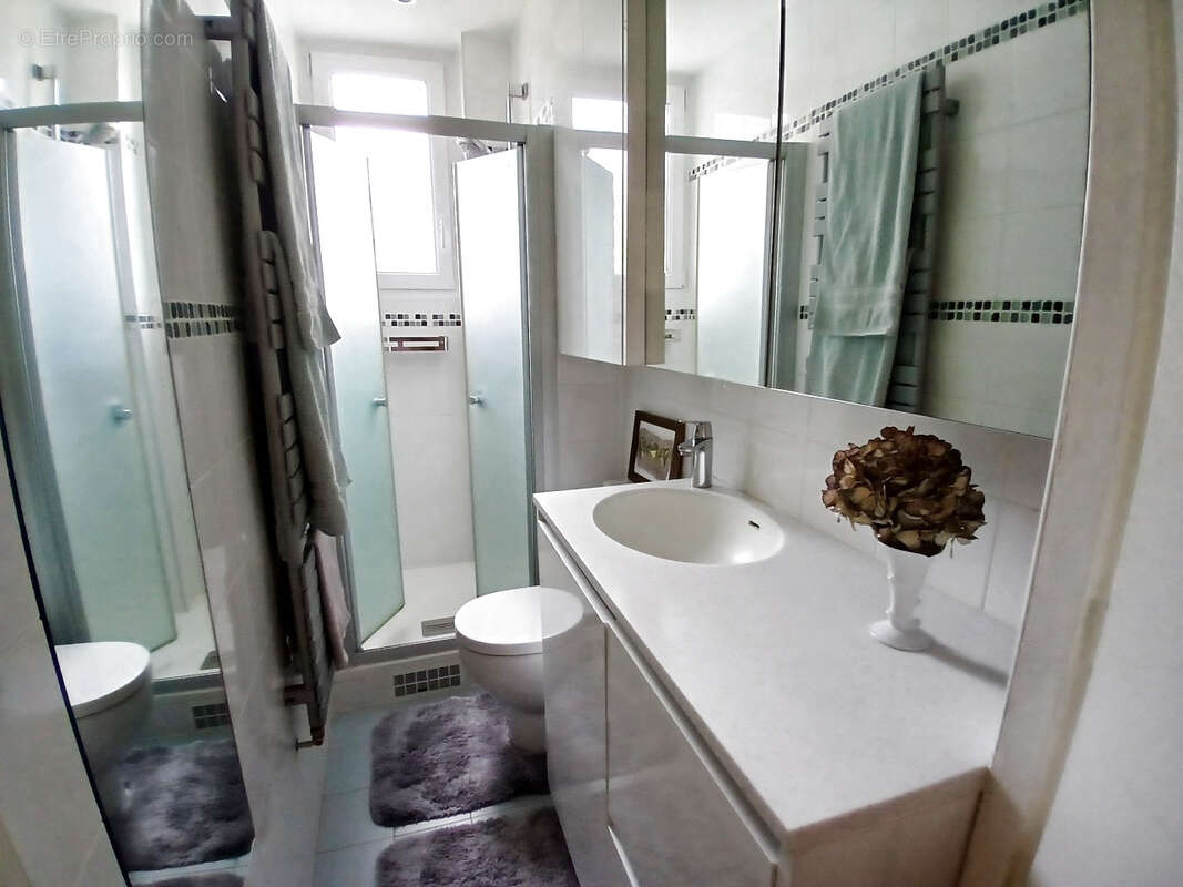 Appartement à PARIS-12E