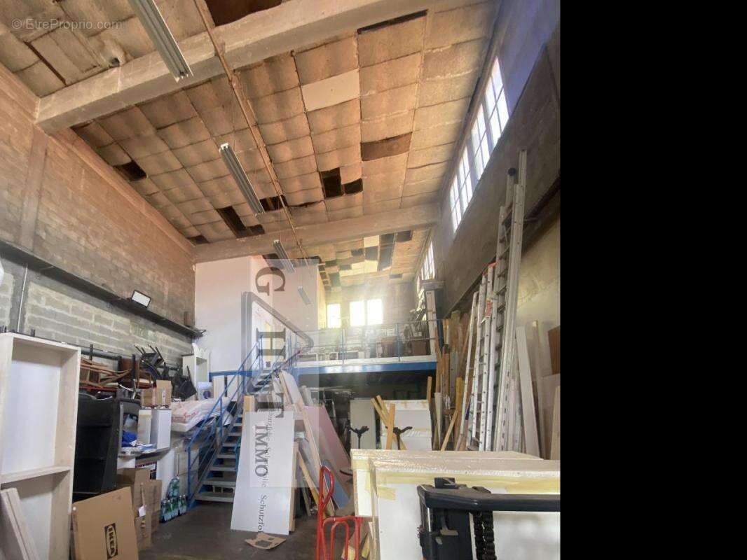 Commerce à MONTREUIL