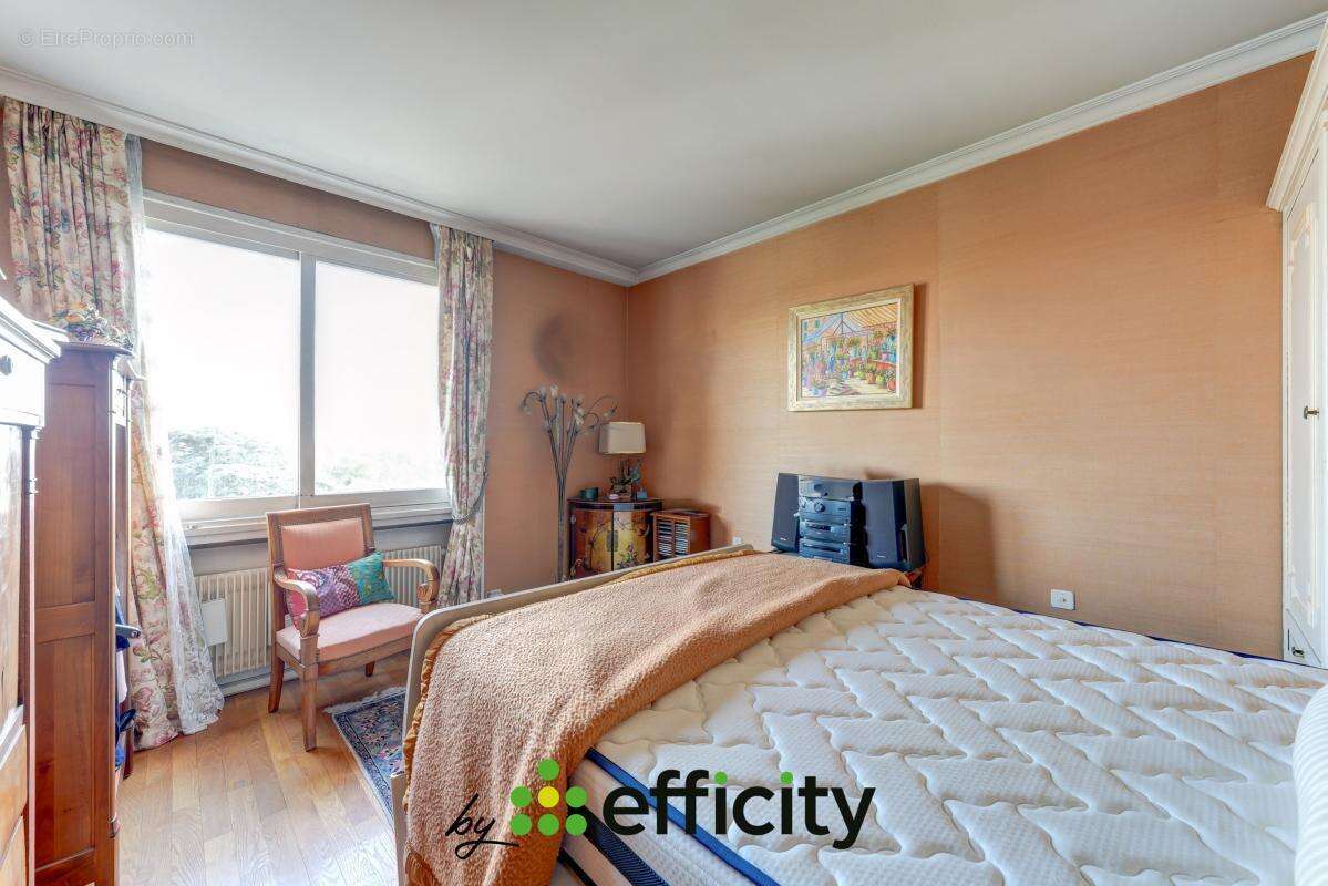 Appartement à BRON