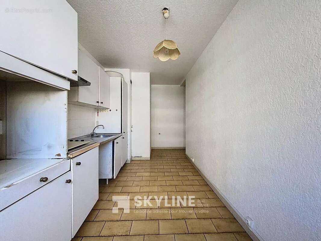 Appartement à MARSEILLE-6E
