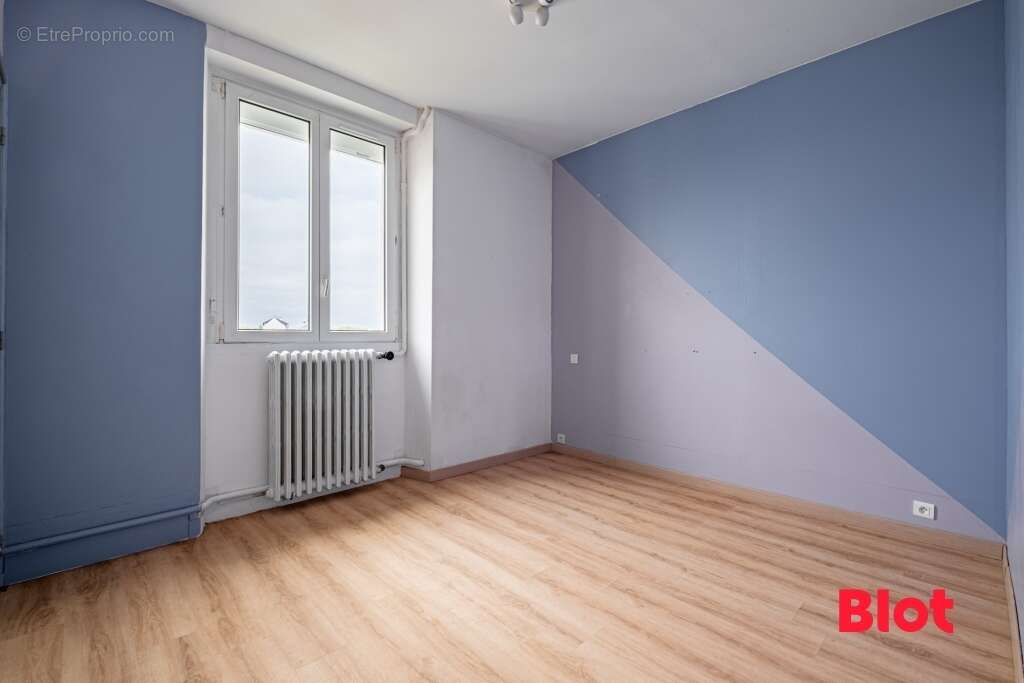 Appartement 93 m² à Saint-Nazaire  - photo 9