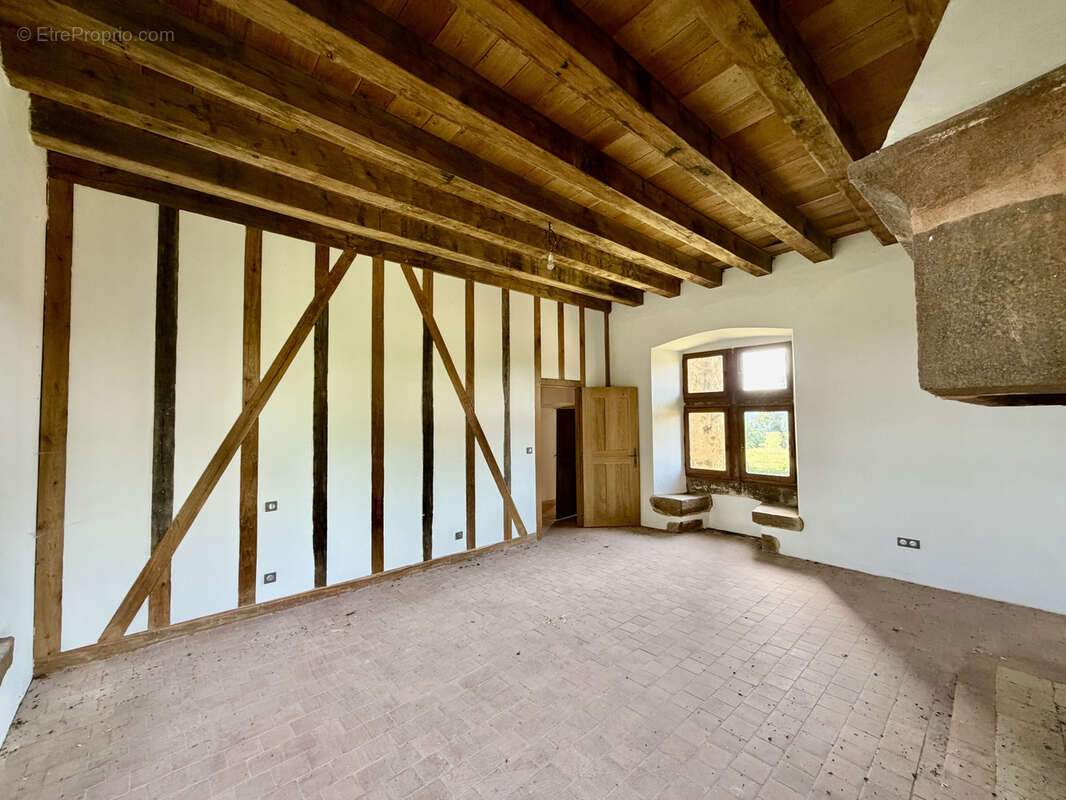 Maison à MEZIERES-SOUS-LAVARDIN