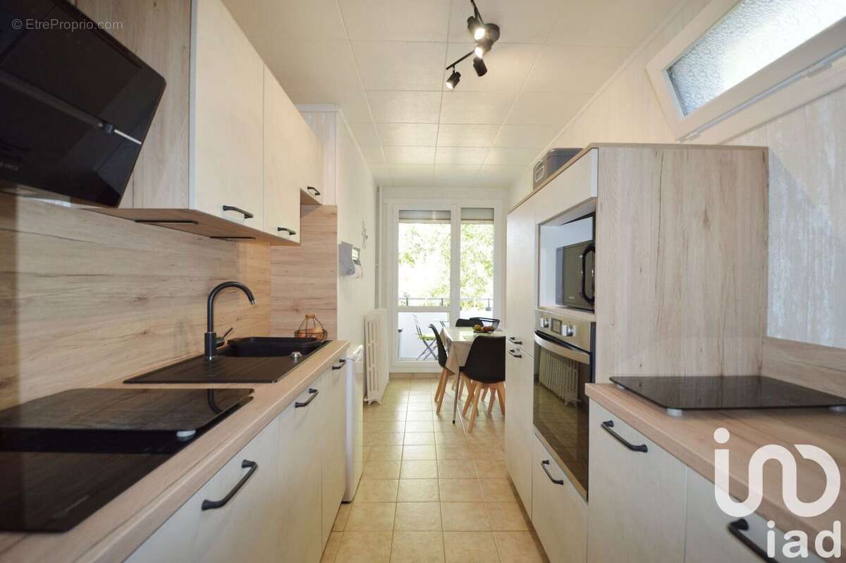 Photo 2 - Appartement à VILLEBON-SUR-YVETTE