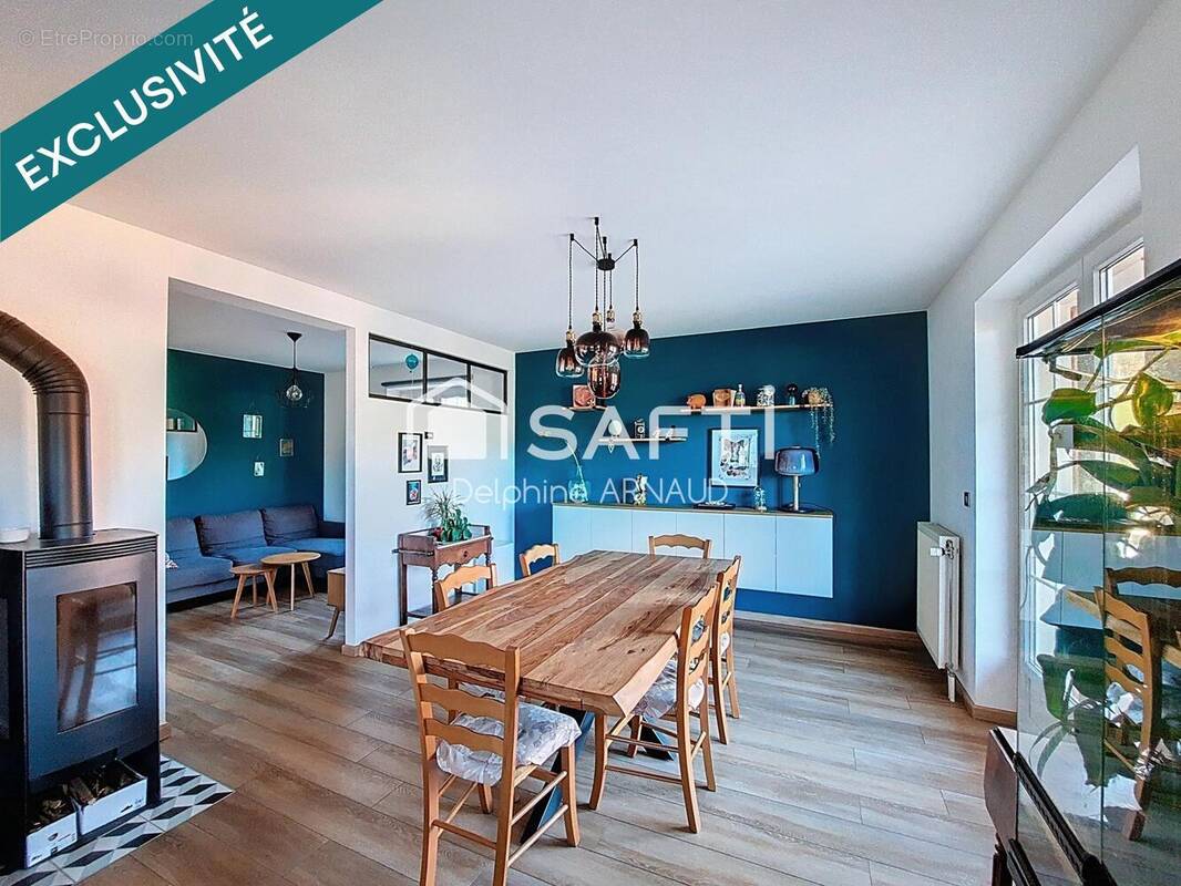 Photo 1 - Maison à MAISONSGOUTTE