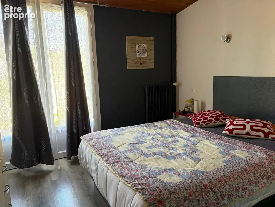 Saint-jean-d'hermine (85) - coeur de village au calme - adorable villa plain pied 4 chambres sur 1177m² - photo 13