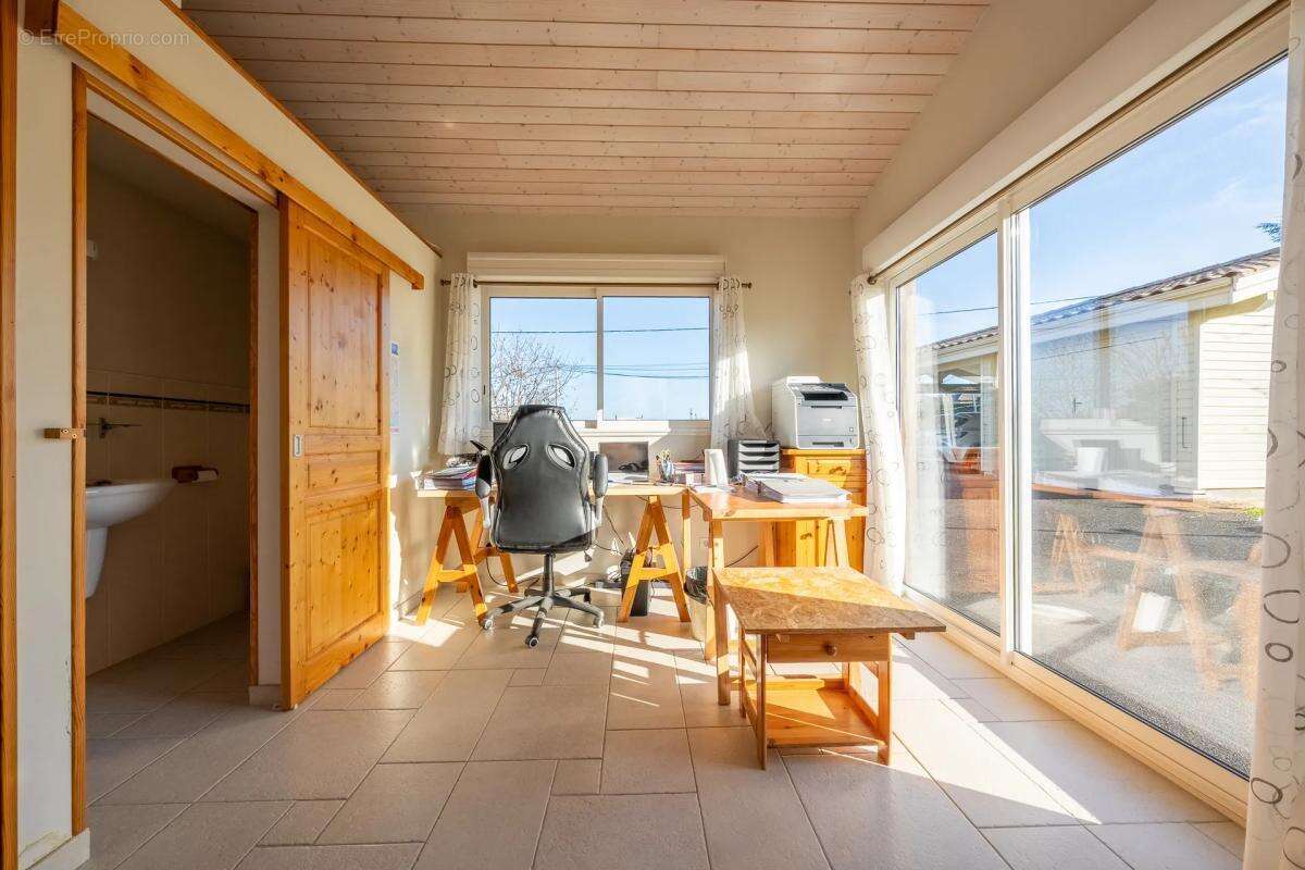 Maison à CUBZAC-LES-PONTS