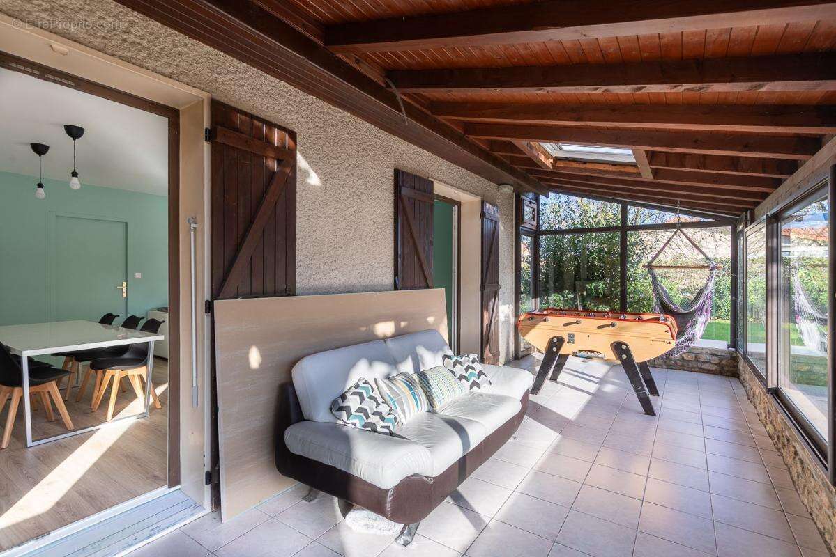 Maison à SAINT-MARTIN-BELLE-ROCHE