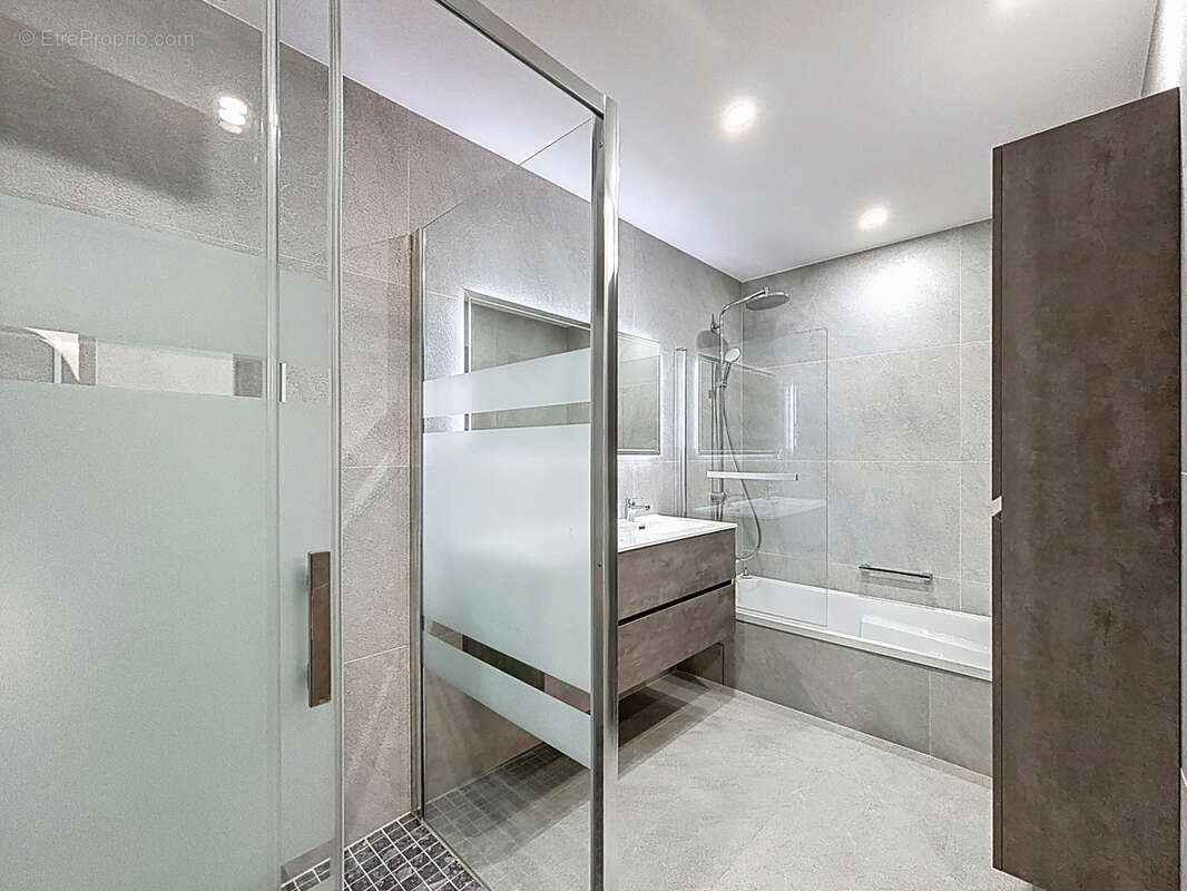 Appartement à SAINT-JEOIRE-PRIEURE