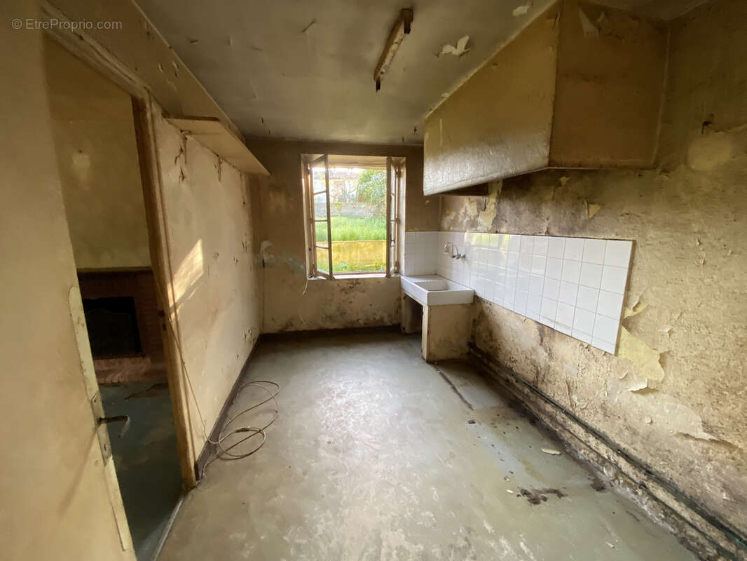 Maison à VIC-FEZENSAC